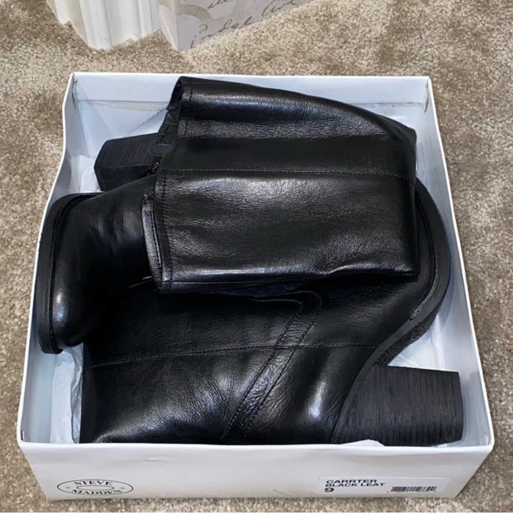 ❌SOLD❌ Steve Madden Black Leather Tall Heeled Boots Size 9 Carrter